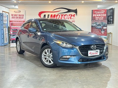 2017 Mazda Axela