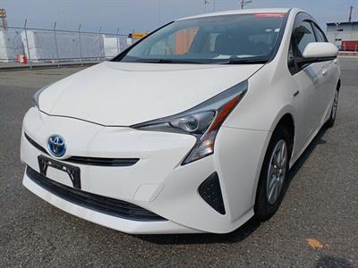 2019 Toyota Prius - Thumbnail