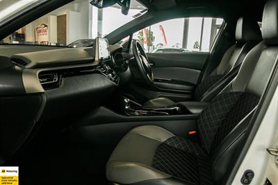 2020 Toyota C-HR - Thumbnail