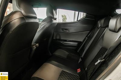 2020 Toyota C-HR - Thumbnail