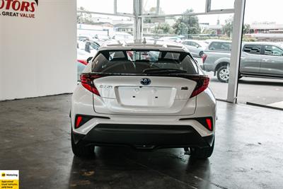 2020 Toyota C-HR - Thumbnail