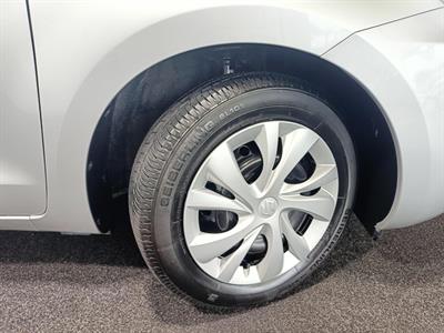 2019 Suzuki Swift - Thumbnail