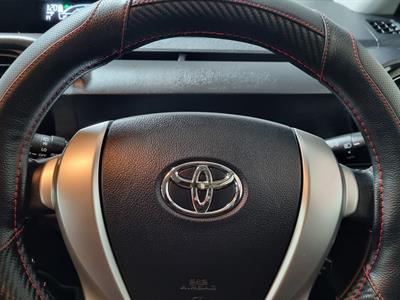 2015 Toyota Aqua - Thumbnail