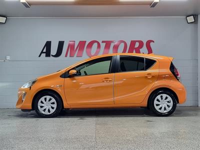 2015 Toyota Aqua - Thumbnail