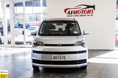 2012 Toyota Spade - Thumbnail