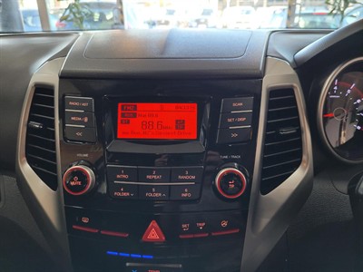 2015 Ssangyong Tivoli - Thumbnail