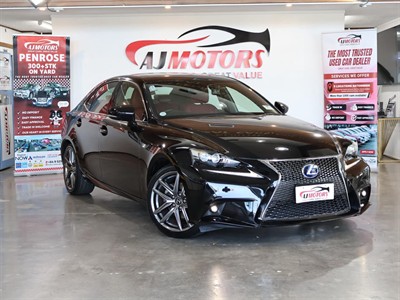 2013 Lexus IS 300h