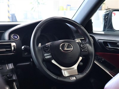 2013 Lexus IS 4D - Thumbnail