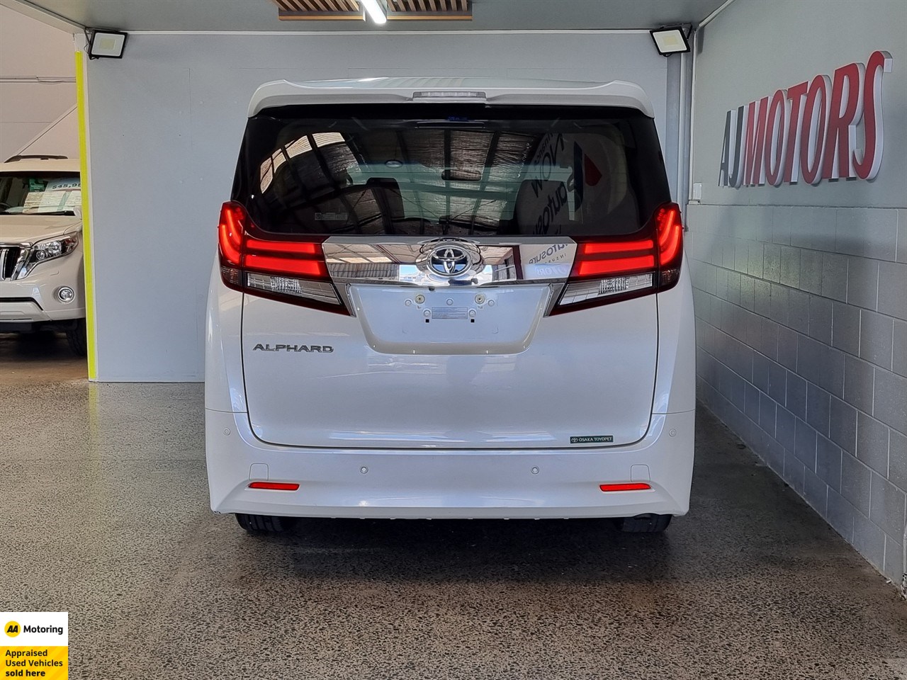 2017 Toyota Alphard