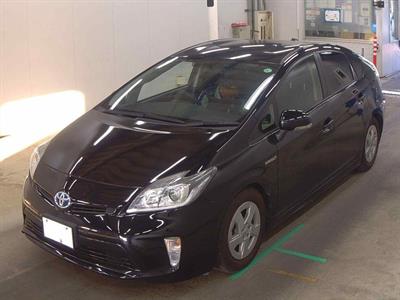 2013 Toyota Prius - Thumbnail