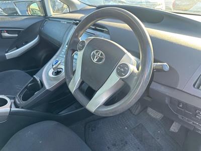2013 Toyota Prius - Thumbnail