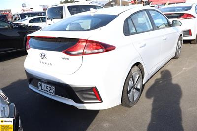 2023 Hyundai IONIQ - Thumbnail