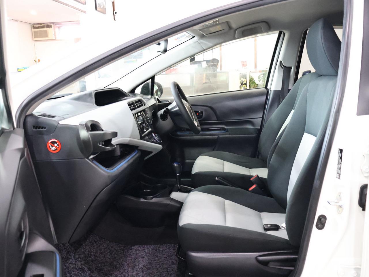 2013 Toyota Aqua