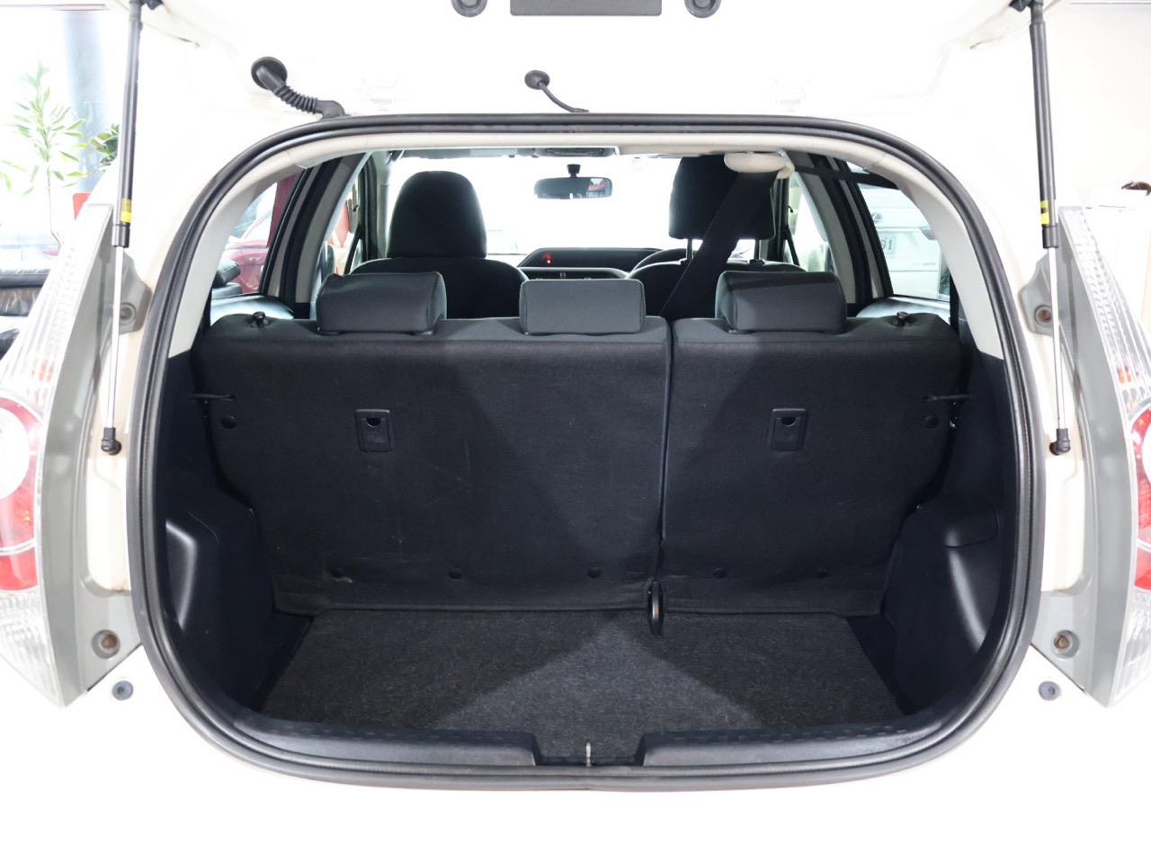 2013 Toyota Aqua