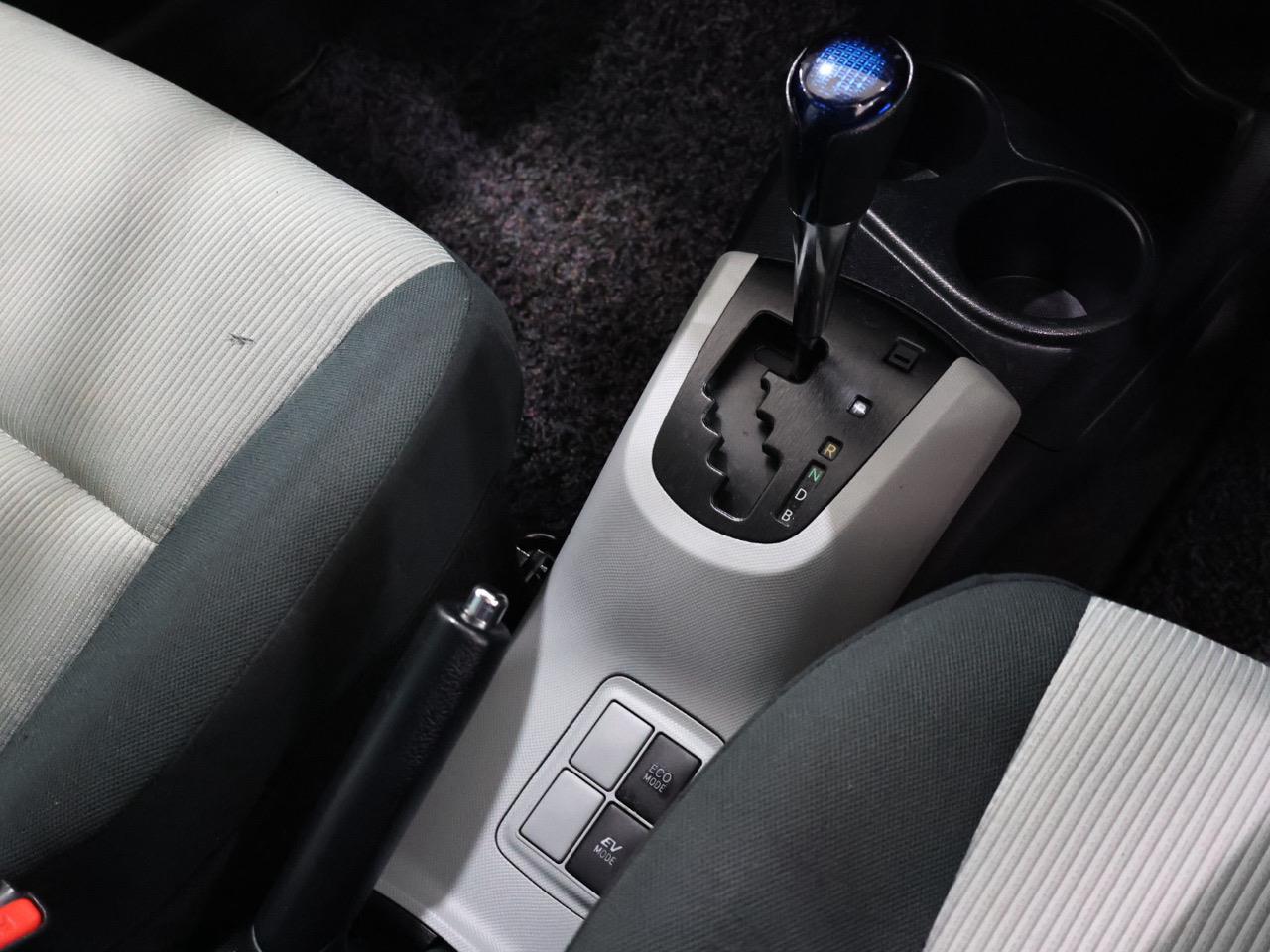 2013 Toyota Aqua