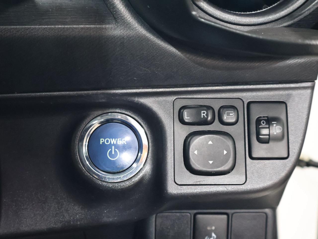 2013 Toyota Aqua