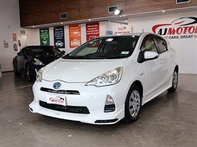 2013 Toyota Aqua - Thumbnail