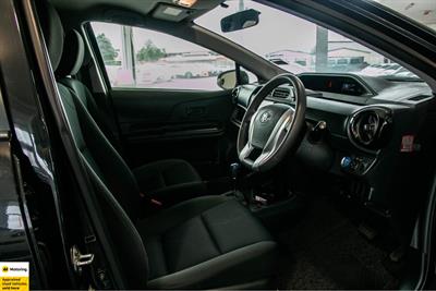 2016 Toyota Aqua - Thumbnail