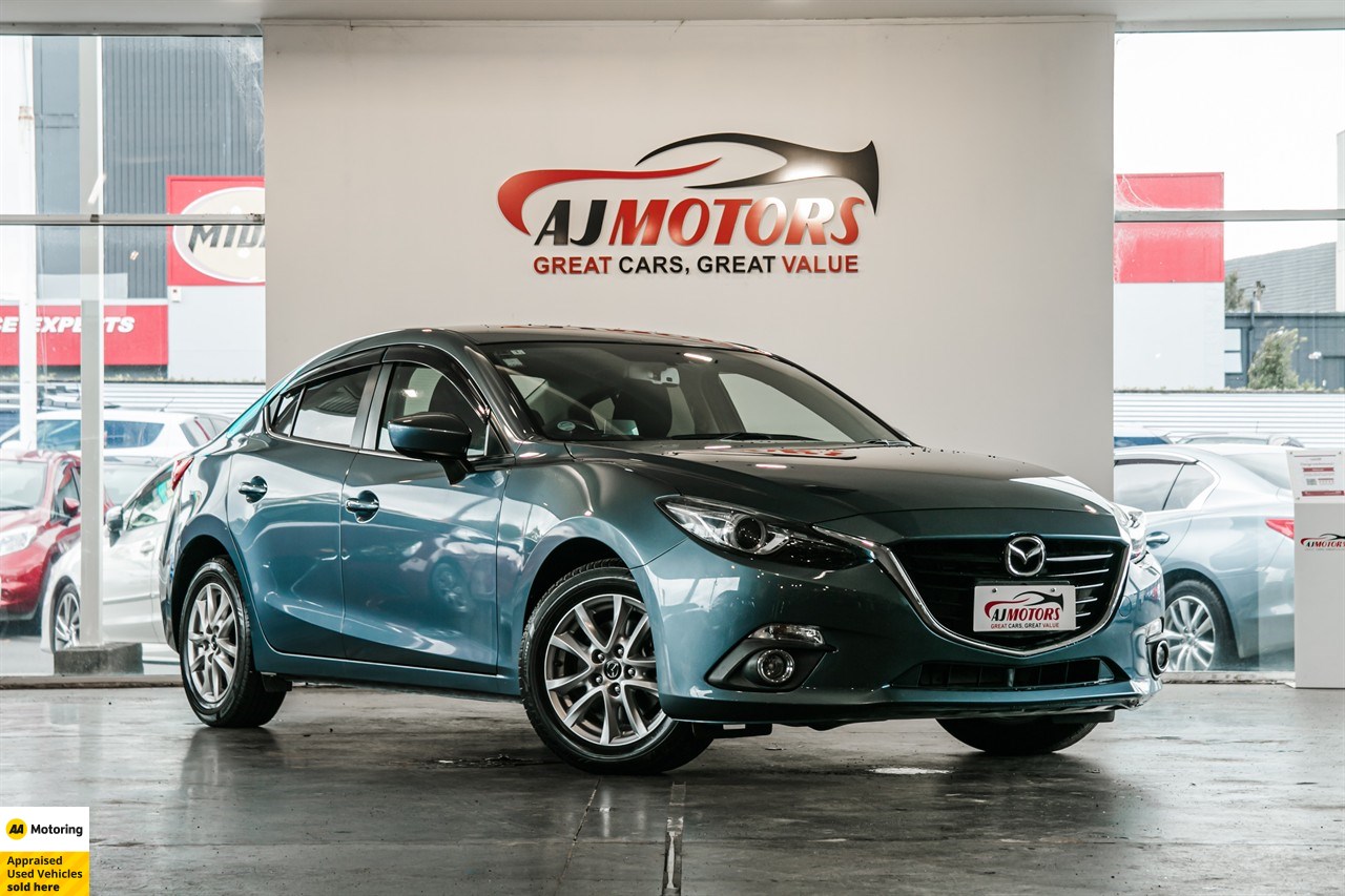 2014 Mazda Axela