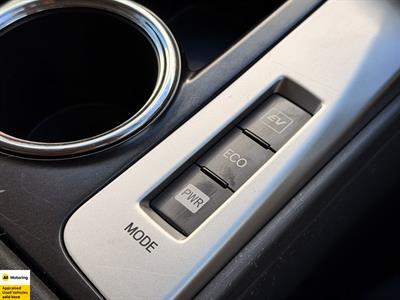 2013 Toyota Prius - Thumbnail