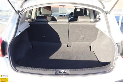 2012 Nissan Dualis - Thumbnail