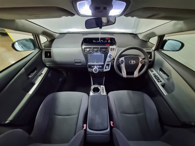 2013 Toyota Prius - Thumbnail