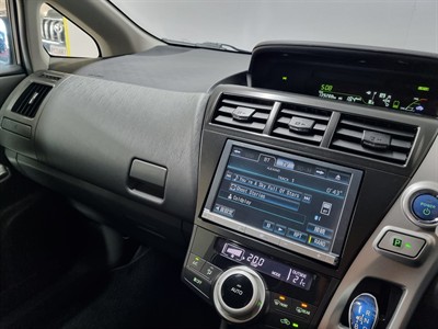 2013 Toyota Prius - Thumbnail