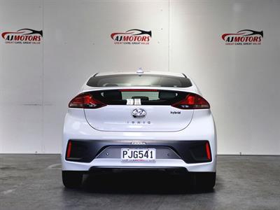 2022 Hyundai IONIQ - Thumbnail