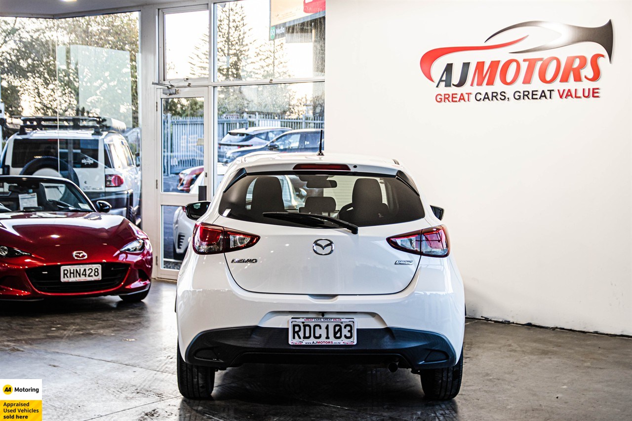 2015 Mazda Demio
