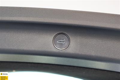 2022 Tesla Model Y - Thumbnail