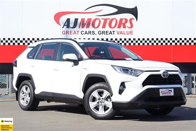 2021 Toyota RAV4 - Thumbnail