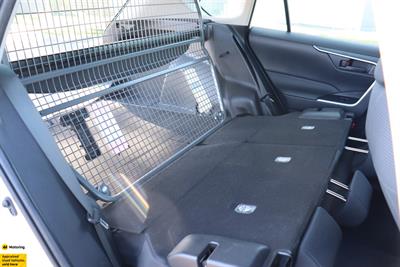 2021 Toyota RAV4 - Thumbnail