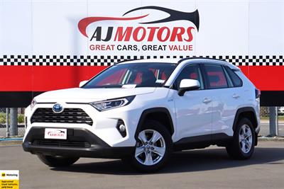 2021 Toyota RAV4 - Thumbnail