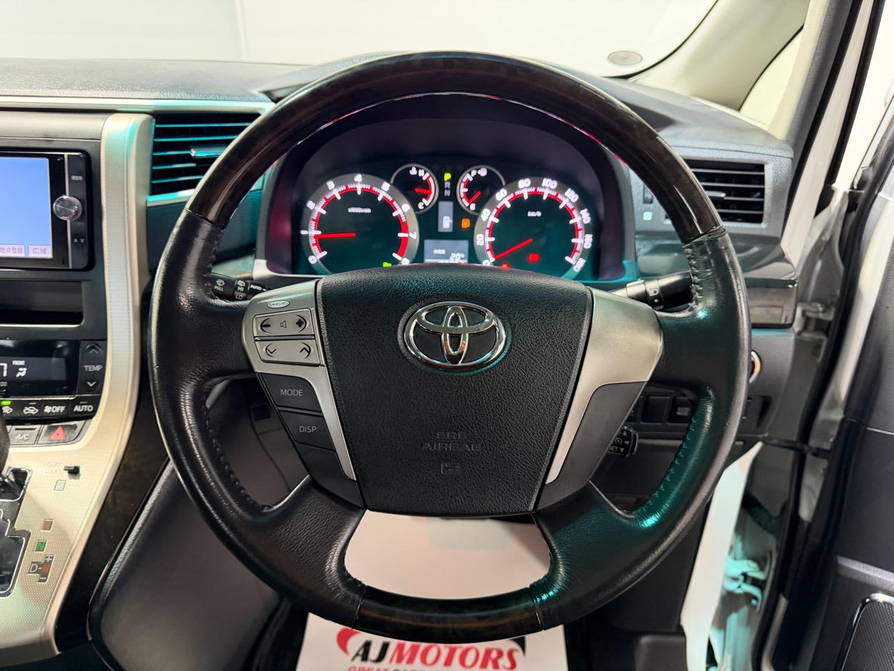 2014 Toyota Vellfire