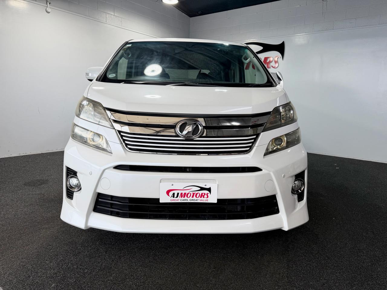 2014 Toyota Vellfire