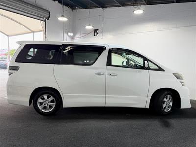2014 Toyota Vellfire - Thumbnail