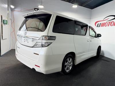 2014 Toyota Vellfire - Thumbnail
