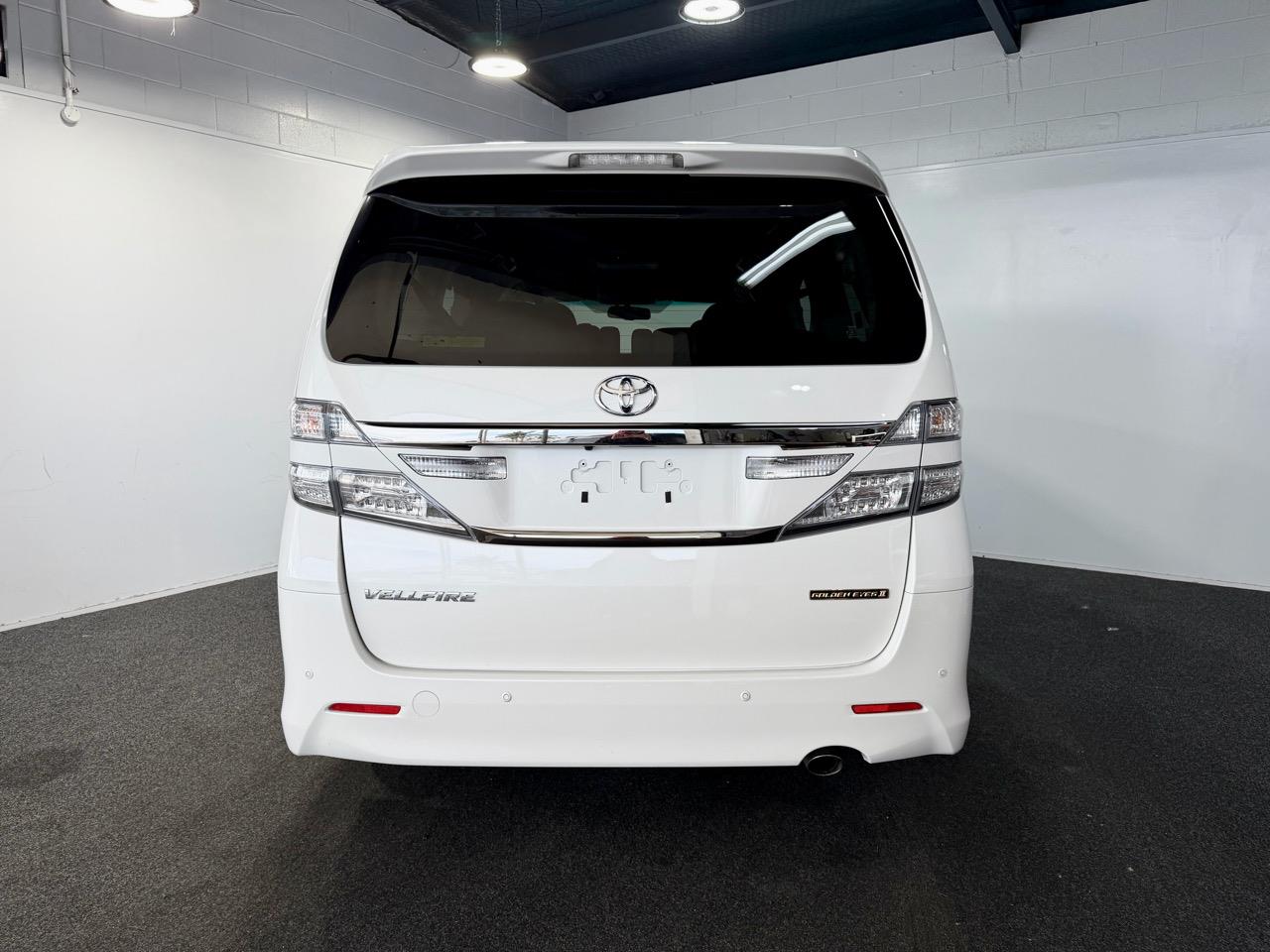 2014 Toyota Vellfire