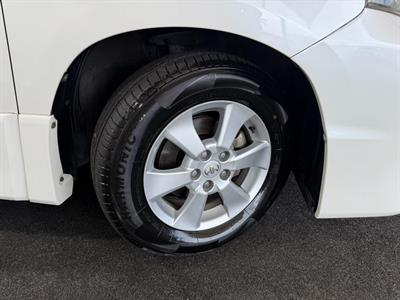 2014 Toyota Vellfire - Thumbnail