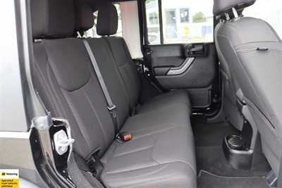 2016 Jeep Wrangler - Thumbnail