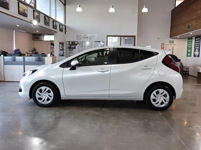2021 Toyota Aqua - Thumbnail