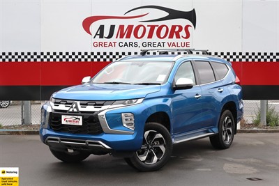 2024 Mitsubishi Pajero Sport - Thumbnail