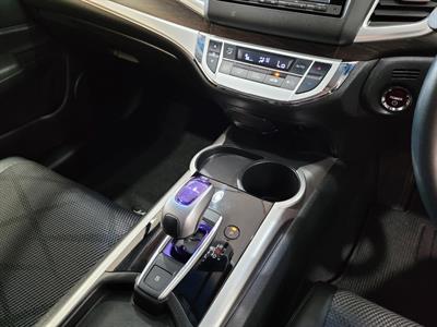 2017 Honda Jade - Thumbnail