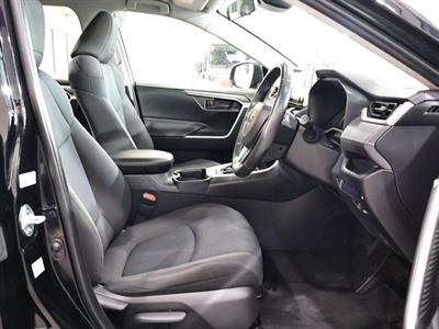 2021 Toyota RAV4 - Thumbnail