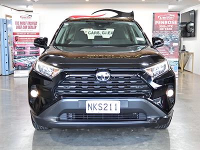 2021 Toyota RAV4 - Thumbnail