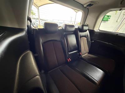 2013 Nissan Elgrand - Thumbnail