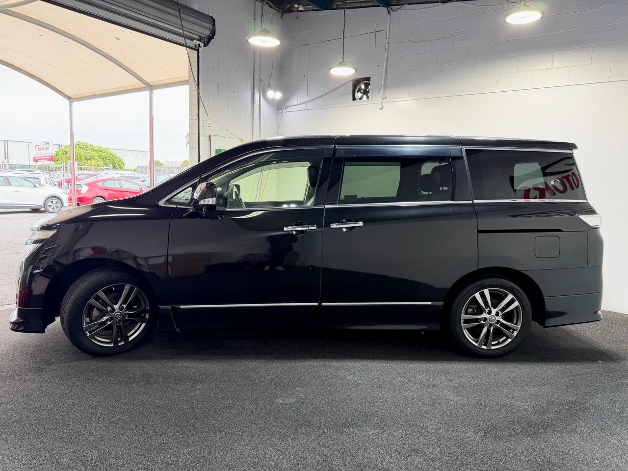 2013 Nissan Elgrand