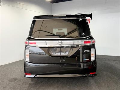 2013 Nissan Elgrand - Thumbnail
