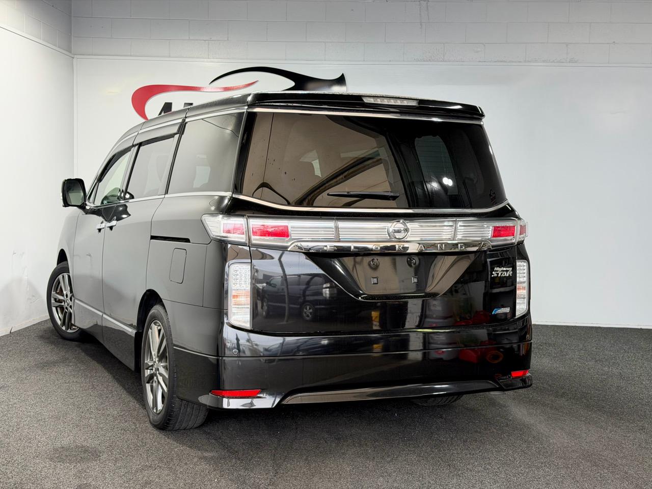 2013 Nissan Elgrand