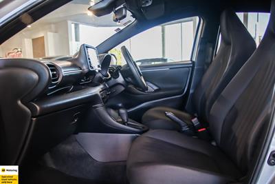 2021 Toyota Yaris - Thumbnail